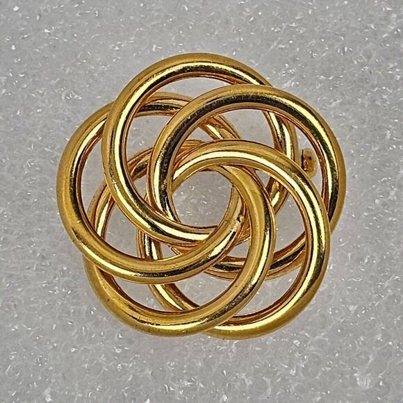 Napier Jewelry - Vintage Napier Gold Tone Knot Swirl Interlocking Circle Rings‎ Spiral Brooch Pin